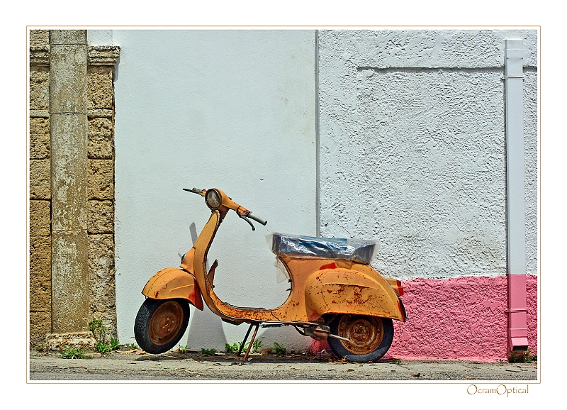 scooter.jpg - Scooter, Koskinou, Rhodos, mei 2008