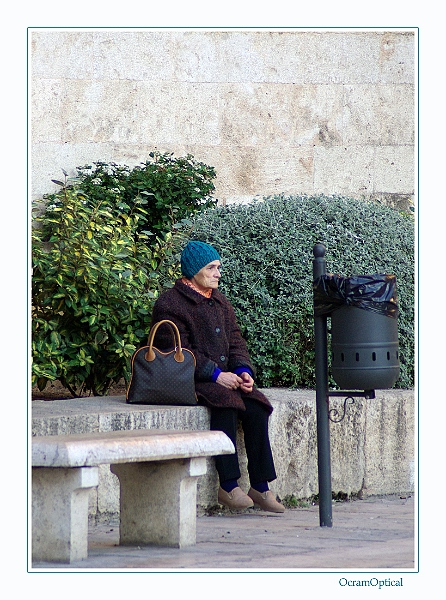 groenkapje.jpg - Oude vrouw met groene muts, Valencia, jan, 2008
